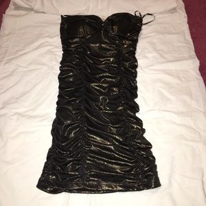 LAST CHANCE! MAKE AN OFFER!  Forever 21 Small Black & Gold Body-con Dress